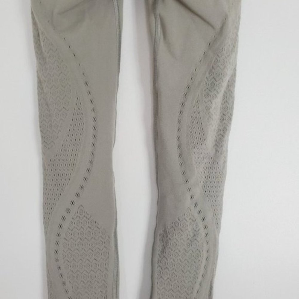 Lululemon REAVEAL TIGHT CARBON DUST LEGGING - Picture 11 of 16